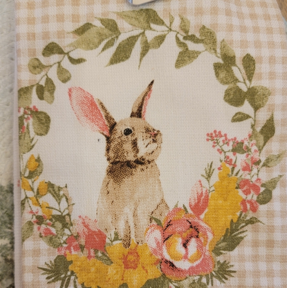 CYNTHIA ROWLEY FLORAL BUNNY KITCHEN TOWELS - Picture 3 of 5